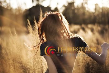 自体脂肪活细胞填充术是什么